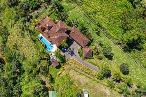 Bild 3 - 5 Zimmer Mehrfamilienhaus, Wohnhaus in Perez Zeledon
