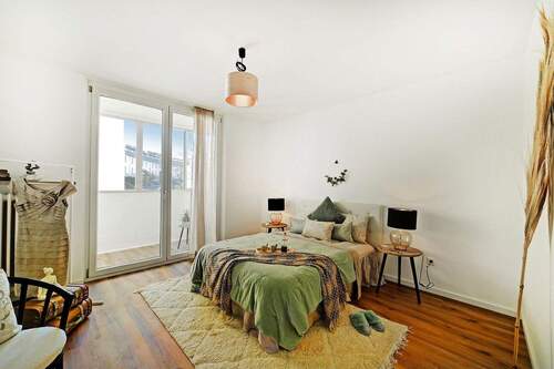 Schlafzimmer mit Loggiazugang - 