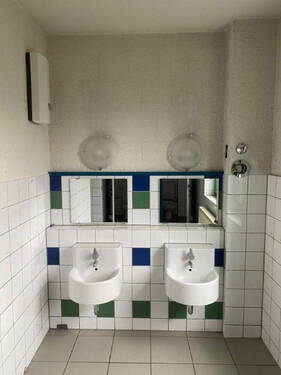 WC - 