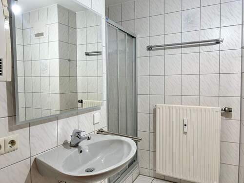 Badezimmer Ansicht 1 - 