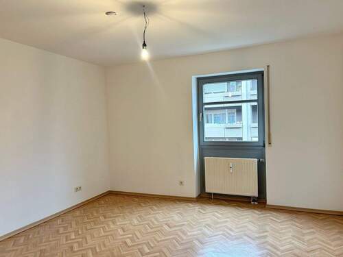 Schlafzimmer Ansicht 1 - 