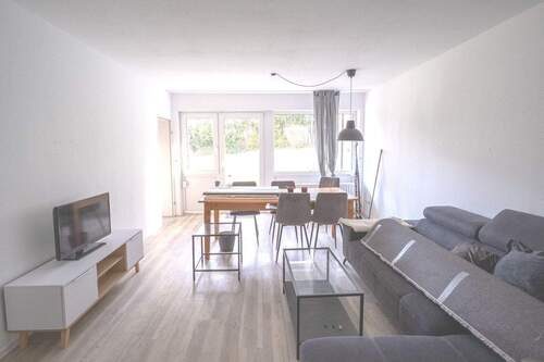 Wohnzimmer - Erdgeschosswohnung mit Terrasse und Stellplatz in Koblenz!