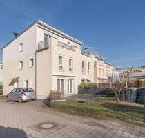 Wasserblick in Havelnähe - 4 Zimmer (5 möglich), 3 Bäder, Carport - Berlin Spandau