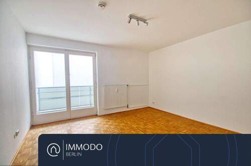 Wohnzimmer - ?? Wohnen in der Galvani Straße - helle 2 Zimmer Wohnung mit Garage fußläufig zur Spree