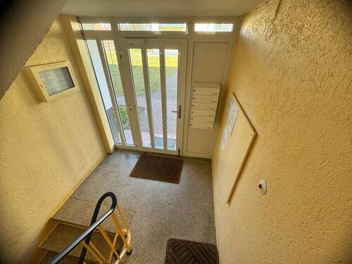 Treppenhaus / Hauseingang - 