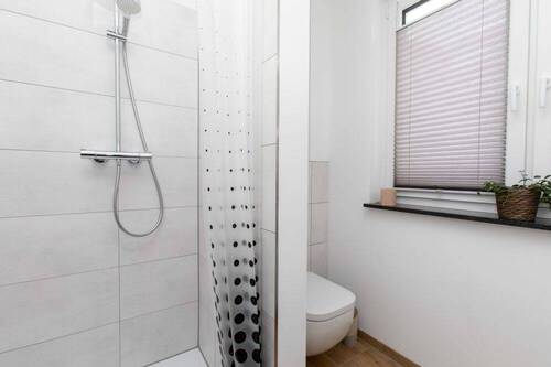 Gäste-WC mit Dusche - Foto 1 - 