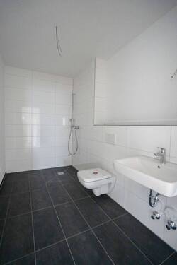 Beispiel Dusch-WC - 1 Zimmer Etagenwohnung zum Kaufen in Winnenden