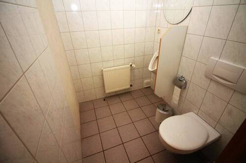WC - 