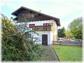 --Hausansicht West m. Terrasse u. Gartenfläche.jpg - Mehrfamilienhaus, Wohnhaus zum Kaufen in Immenstadt im Allgäu