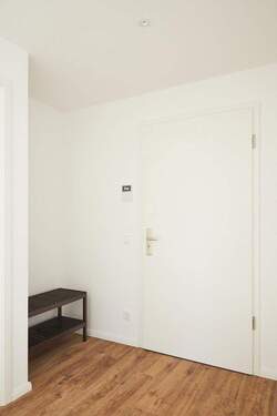 Bild 3 - 4 Zimmer Etagenwohnung in Falkensee