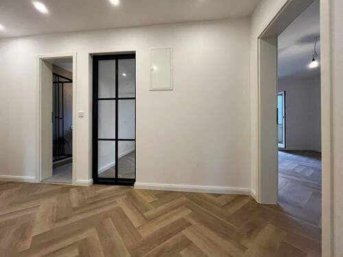 Flur - Etagenwohnung mit 70,00 m&sup2; in Bremen zum Kaufen