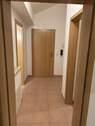 Flur Blickrichtung Eingangstür - 2 Zimmer Etagenwohnung in Bad Aibling