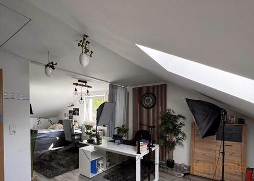 CFA61D22-B06F-463D-B5BD-46D4D90E094C_1_201_a - 