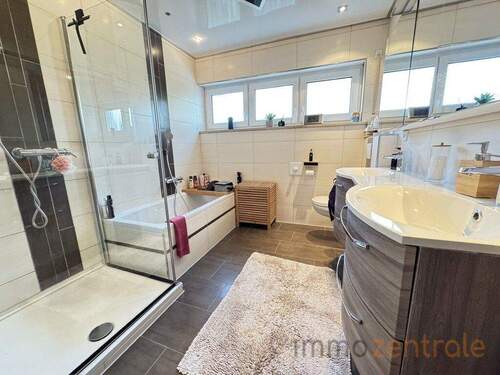 4D5E801E-0352-4D54-89F3-4AEF381BCBDC_1_105_c - 