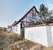 unsaniertes Einfamilienhaus mit viel Nebengelass für 1-2 Familien mitten in Wellaune - Bad Düben