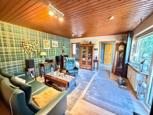 4 - Mehrfamilienhaus, Wohnhaus mit 170,00 m&sup2; in Saarbrücken / Bischmisheim zum Kaufen