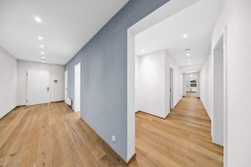 4 - Etagenwohnung mit 251,00 m&sup2; in Berlin zum Kaufen
