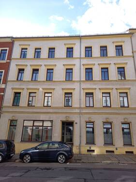 Außenansicht - WG-geeignete 2-Zimmer-Wohnung mit Balkon