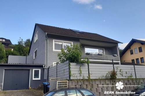 Frontansicht - 6 Zimmer Mehrfamilienhaus, Wohnhaus zum Kaufen in Weilbach bei Miltenberg