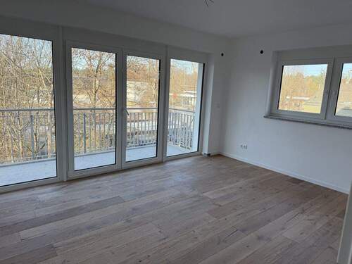 Beispiel Boden - Etagenwohnung mit 102,00 m&sup2; in Feucht zum Kaufen