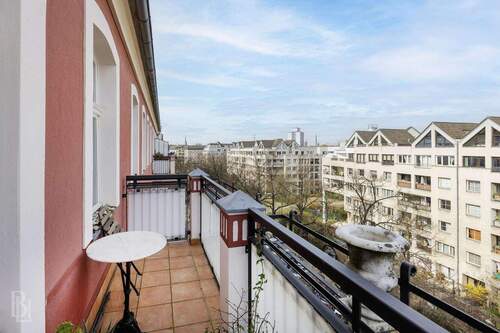 Balkon - 4 Zimmer Etagenwohnung in Berlin