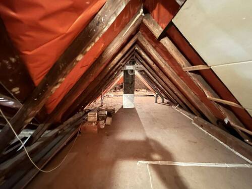 Spitzboden - 