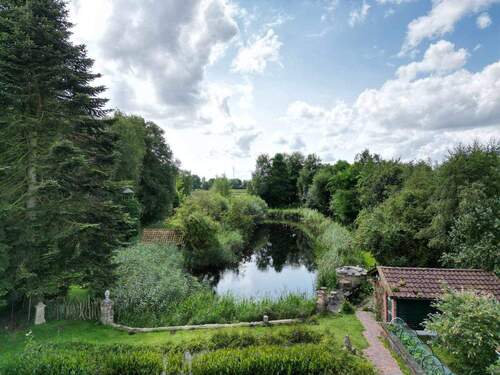 Aussicht-Balkon_Terrasse_Naturteich_Naturschutzgebiet - 