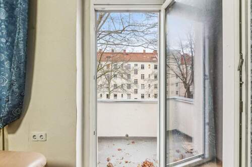 Balkon - Stilvoll investieren: Historischer Charme in ruhiger Hoflage