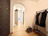 Einladender Flur und Garderobe ähnlich - 