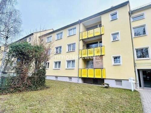 Front Eingang - 4 Zimmer Etagenwohnung in Hof