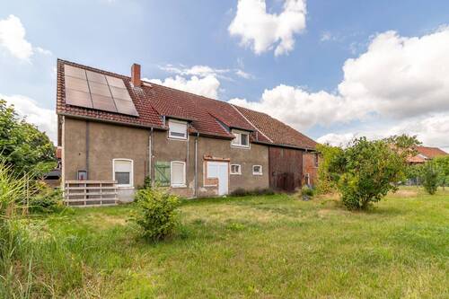 Außenansicht - Schnäppchenhäuser Sachsen Anhalt. Haus In Sachsen Anhalt Kaufen. Hausverkauf Sachsen Anhalt.