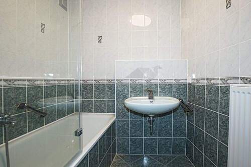 WC - 