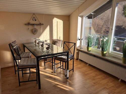 Wohnzimmer - Etagenwohnung mit 48,00 m&sup2; in Oberstaufen-Wiedemannsdorf zum Kaufen