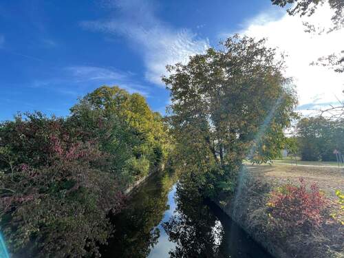 Umgebung, Fußweg zum Bahnhof - 