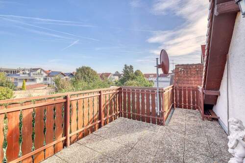 Dachterrasse - 6 Zimmer Einfamilienhaus zum Kaufen in Bruchsal