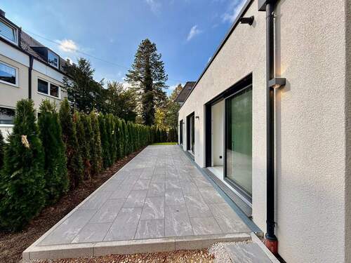 Terrasse - 5 Zimmer Einfamilienhaus in München