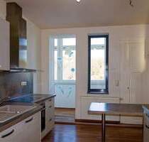 Einbauküche, Loggia und Stellplatz - Greiz