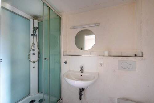 _KWF1810-HDR.JPG - 1 Zimmer Mehrfamilienhaus, Wohnhaus in Tuningen