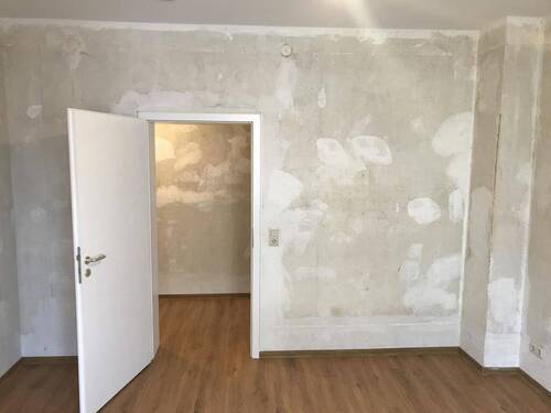 Wohnen - 3 Zimmer Etagenwohnung zur Miete in Saarbrücken