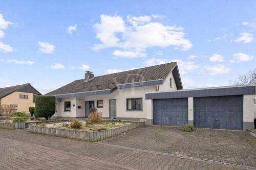 Außenansicht - 6 Zimmer Einfamilienhaus zum Kaufen in Stein-Bockenheim