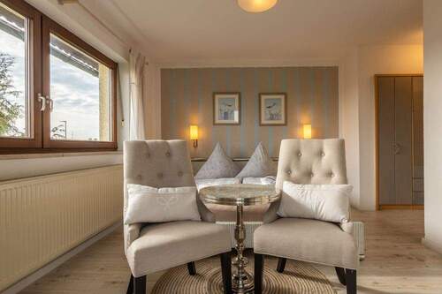 Wohnraum (2) - 