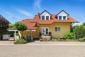 Hausansicht - 8 Zimmer Einfamilienhaus zum Kaufen in Marxzell