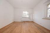 Schlafzimmer - Muster - 2 Zimmer Etagenwohnung zur Miete in Zwickau / Marienthal