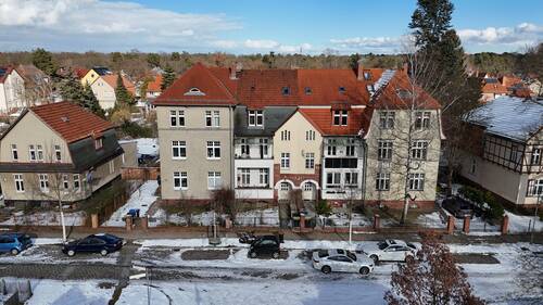 Haus - 2 Zimmer Etagenwohnung zum Kaufen in Berlin