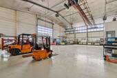 Große Lagerhalle - 
