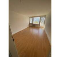 Zentral renoviertes Büro 1 - pendlerfreundlich, Balkon & Parkplätze - Freiburg im Breisgau Brühl