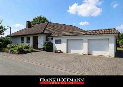 V10232 Titelbild - Walmdachbungalow mit großem Grundstück in Feldrandlage von Kisdorf (Kisdorferwohld)