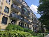 Balkonansicht - Geräumige 2-Raum-Balkonwohnung per Aufzug erreichbar