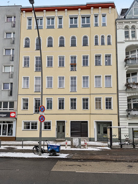 Frontansicht Gebäude - EIN STÜCK GESCHICHTE FÜR IHR ZUHAUSE - LEBEN IM GRÜNDERZEIT-ALTBAU