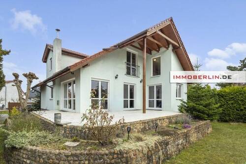 7 - 879.000,00&nbsp;EUR Kaufpreis, ca.&nbsp; 215,00&nbsp;m&sup2;&nbsp;Wohnfl&auml;che